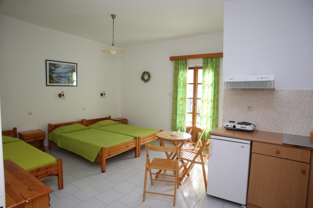 Thalassia Thea Apartment Galissas Room photo